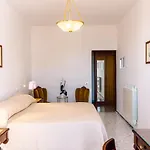 Zi'ntonio 3* Скала