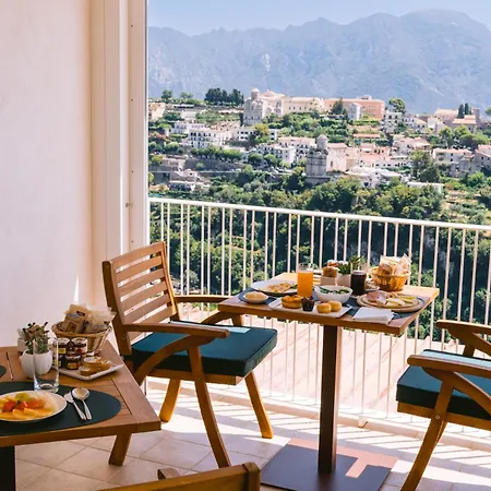 Zi'ntonio Otel 3*
