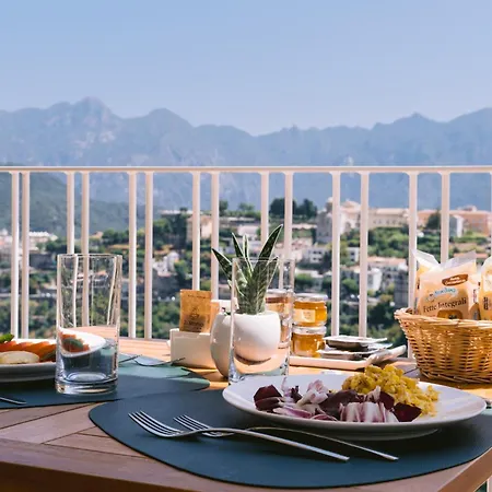 ホテル Zi'ntonio スカラ