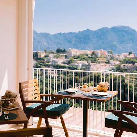 ホテル Zi'ntonio スカラ