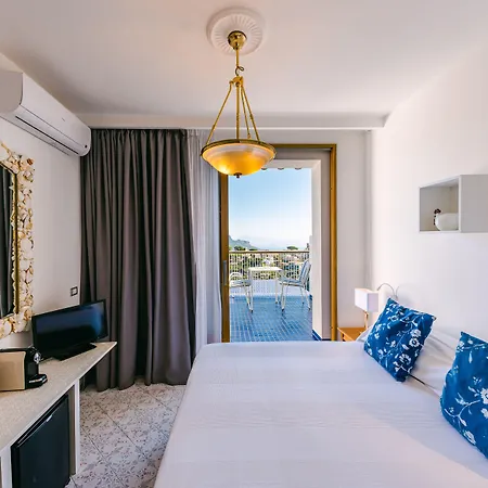 ホテル Zi'ntonio 3*