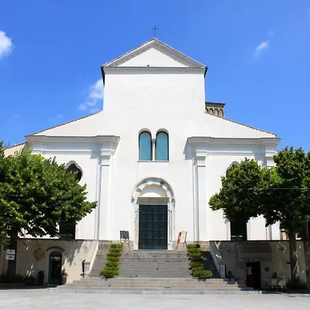 Zi'ntonio Hotel Scala